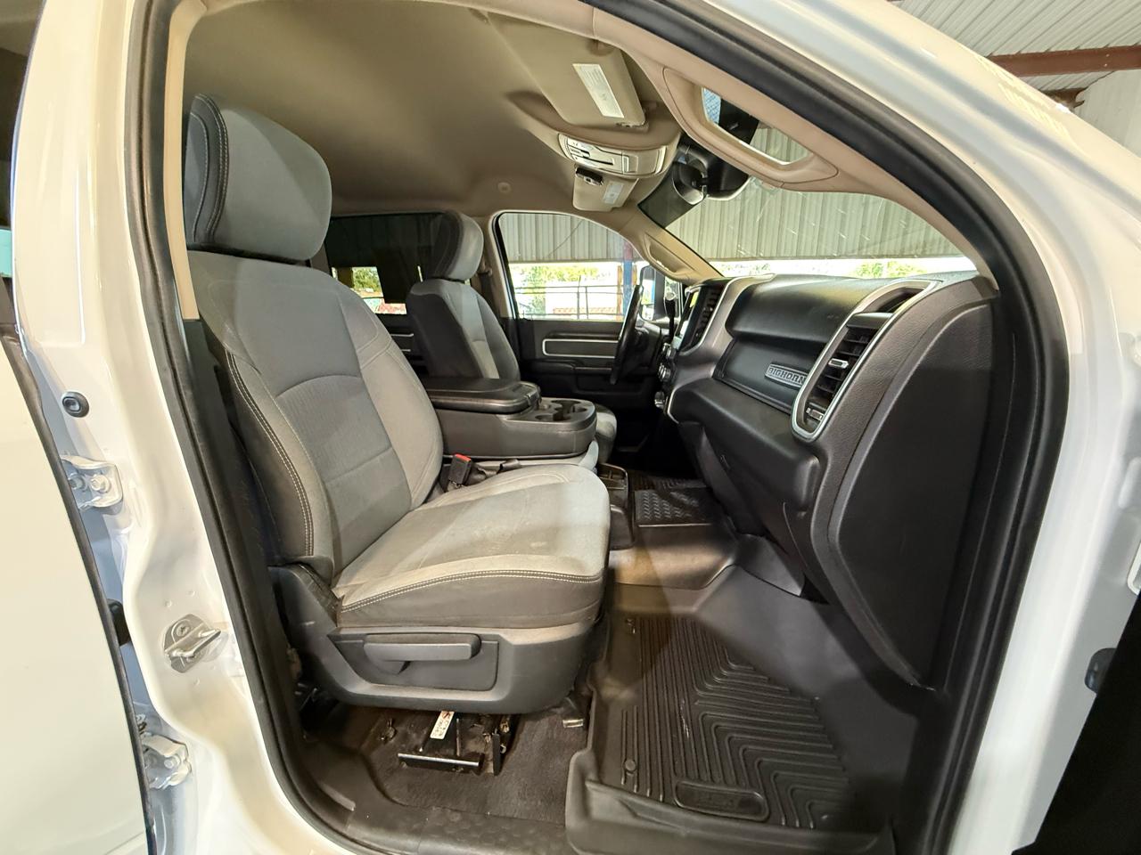 RAM 2500 Tradesman Crew Cab SWB 4WD 2019