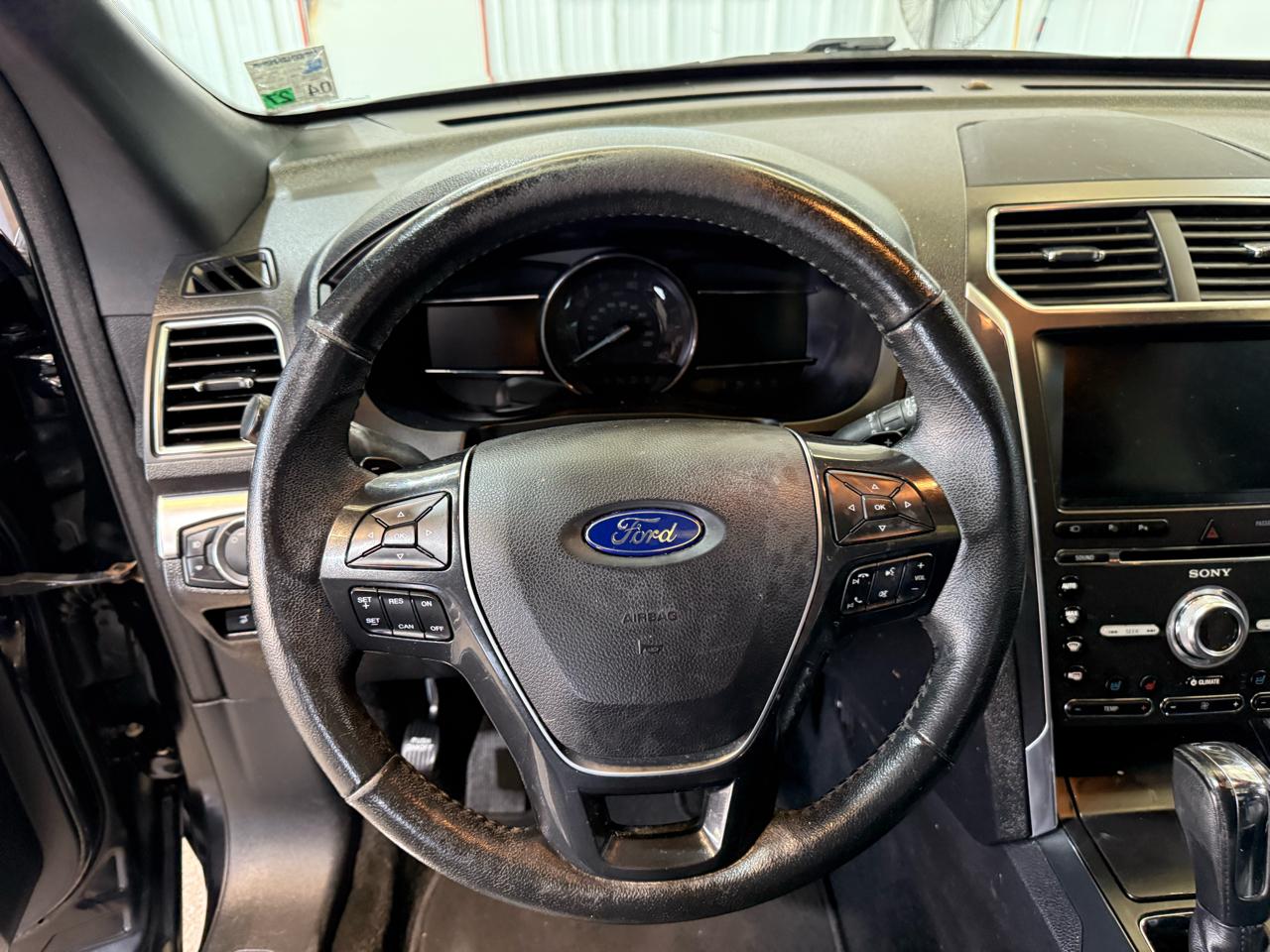 Ford Explorer Limited FWD 2017