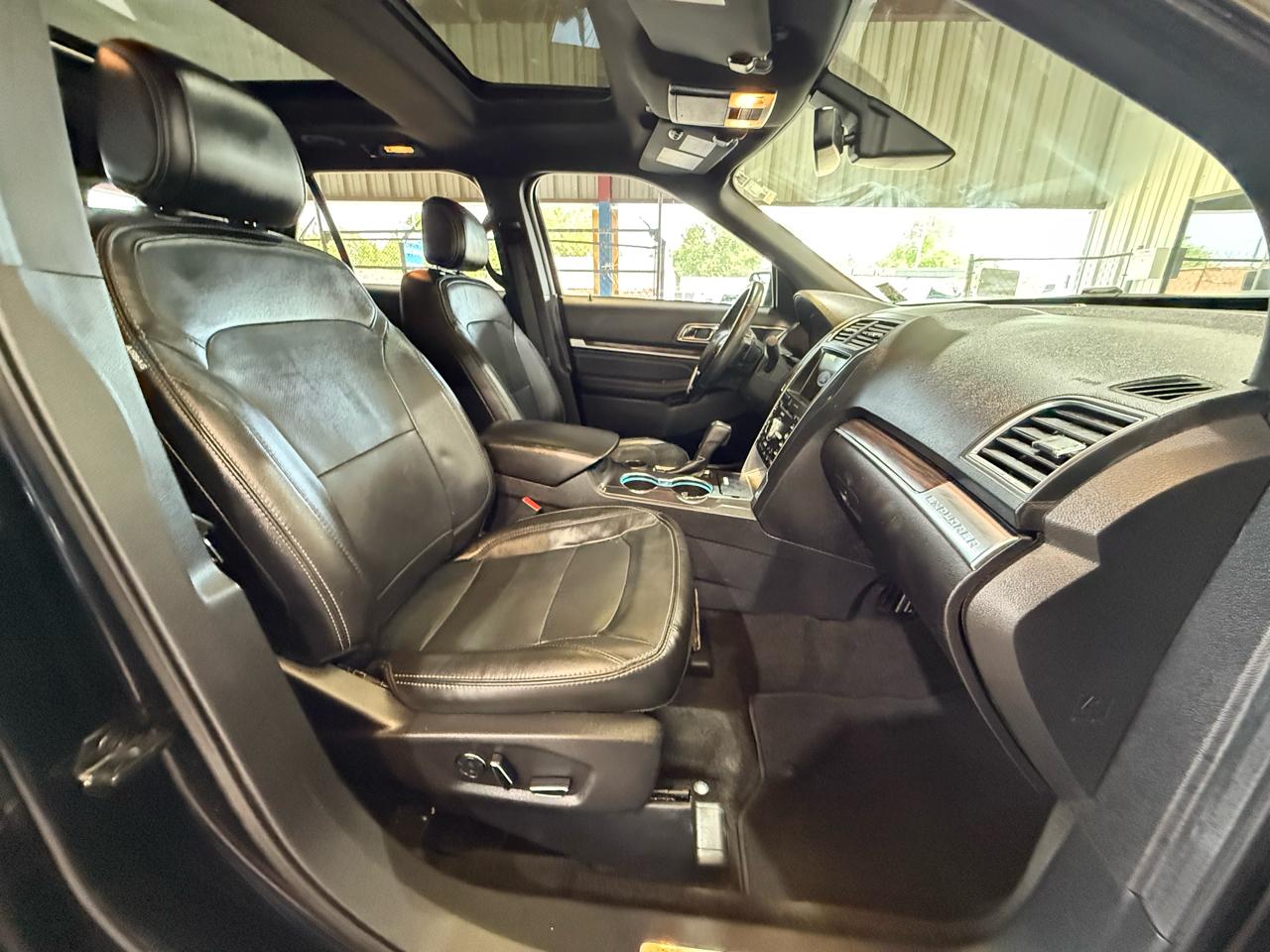 Ford Explorer Limited FWD 2017
