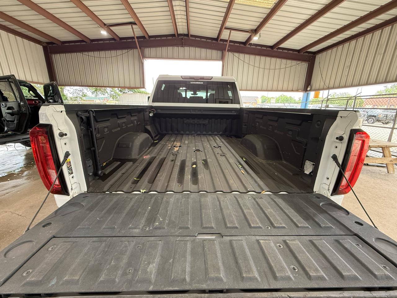 GMC Sierra 2500HD AT4 Crew Cab 4WD 2022