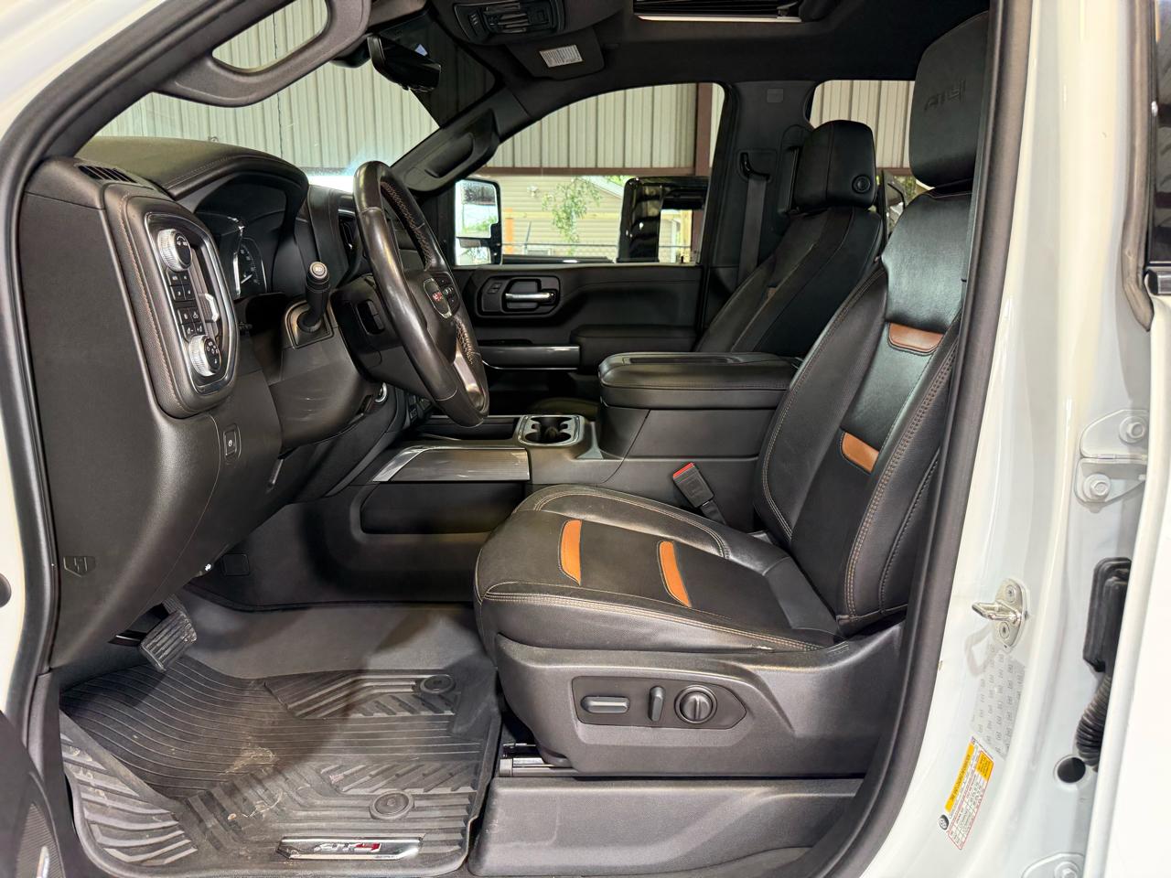 GMC Sierra 2500HD AT4 Crew Cab 4WD 2022