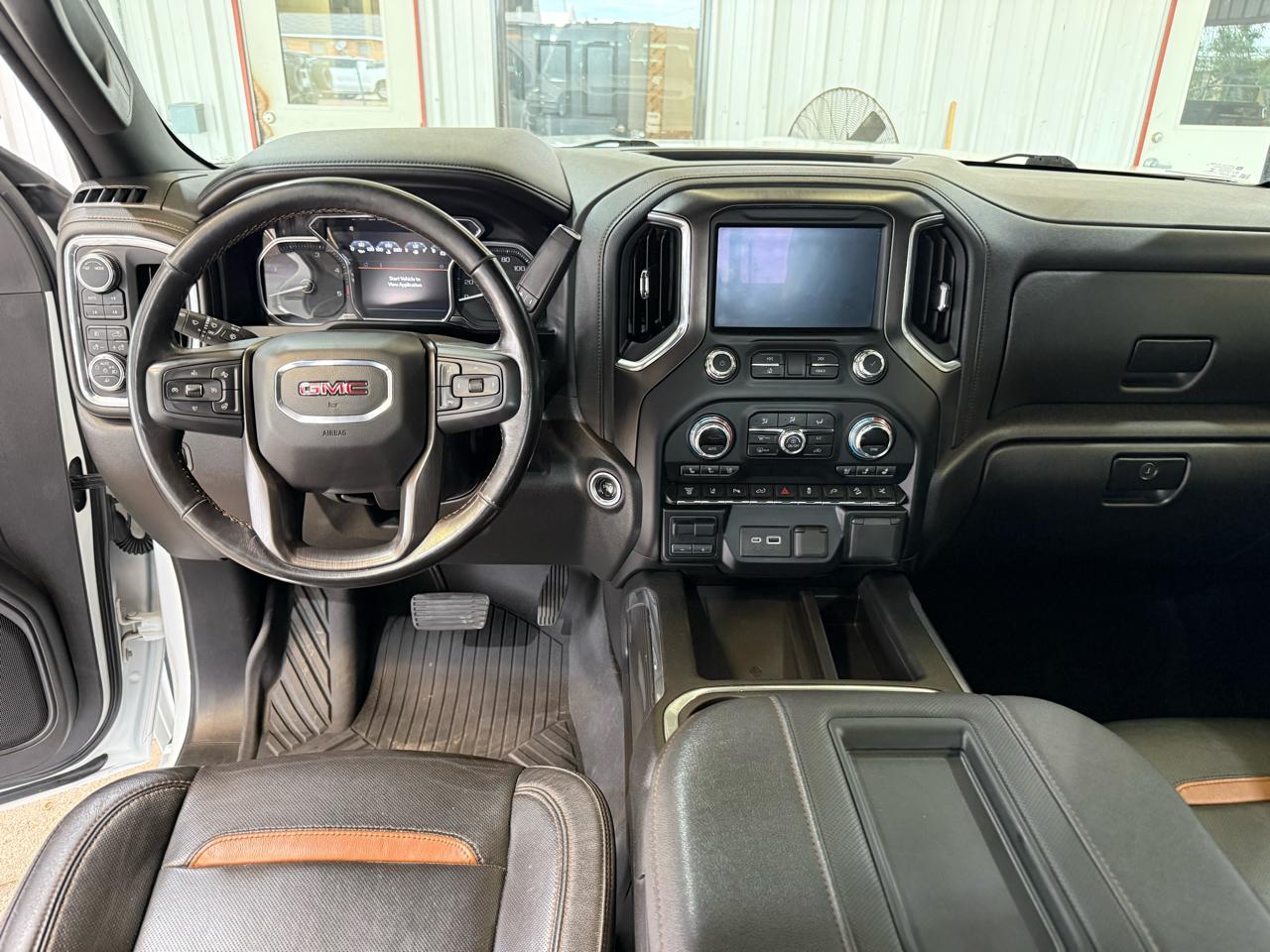 GMC Sierra 2500HD AT4 Crew Cab 4WD 2022