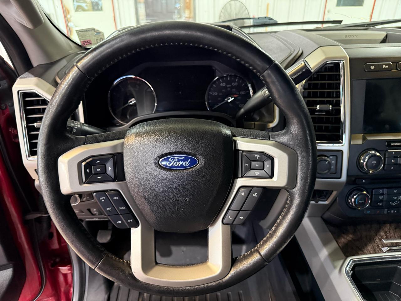 Ford F-250 SD Lariat Crew Cab 4WD 2018