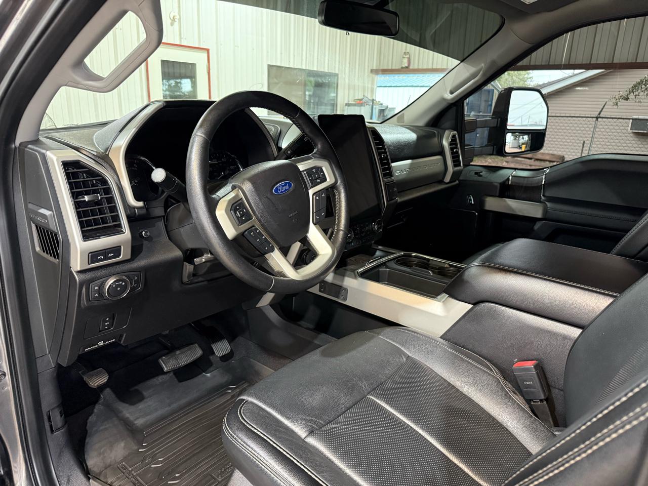 Ford F-250 SD Lariat Crew Cab 4WD 2020