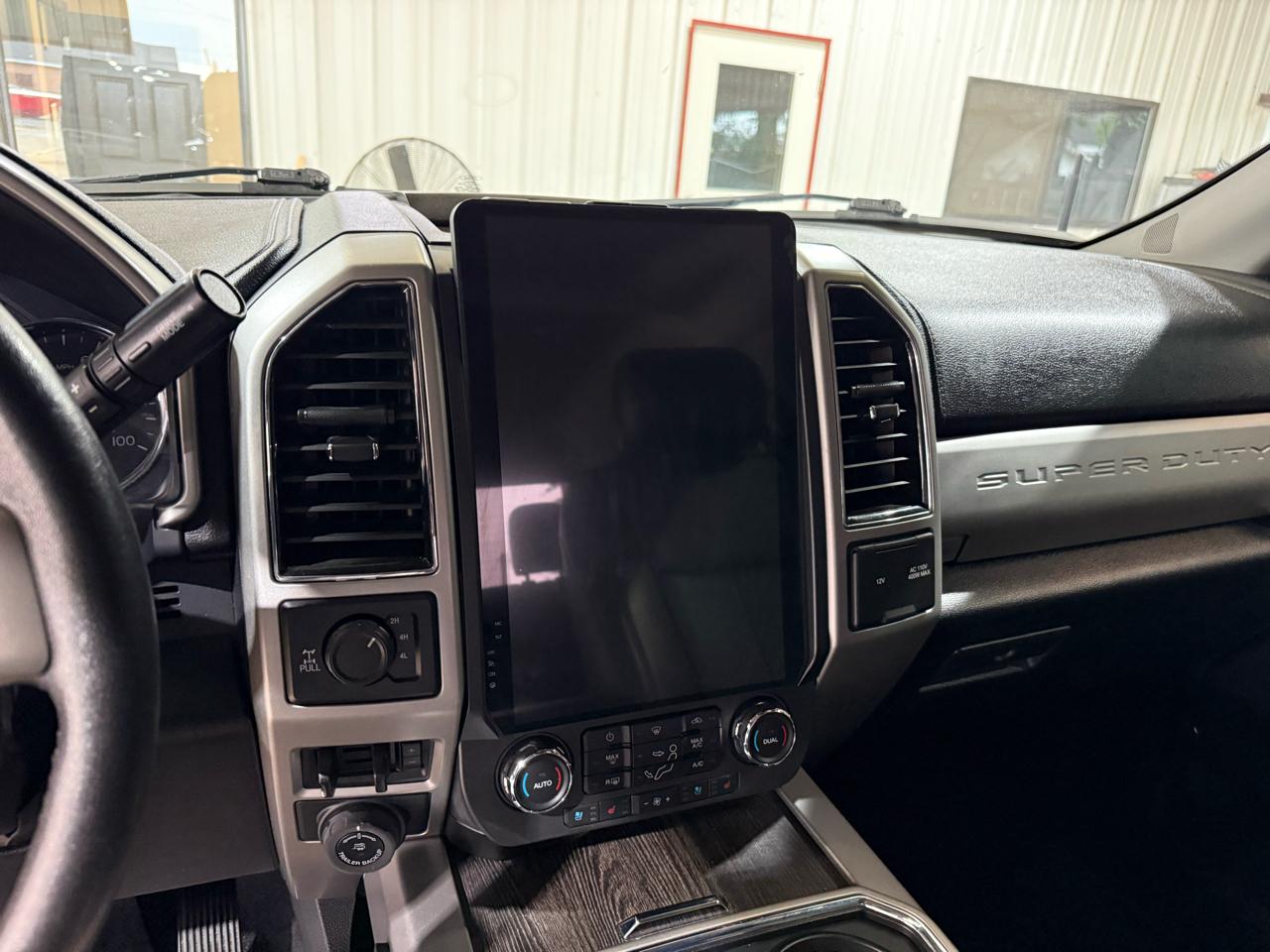 Ford F-250 SD Lariat Crew Cab 4WD 2020