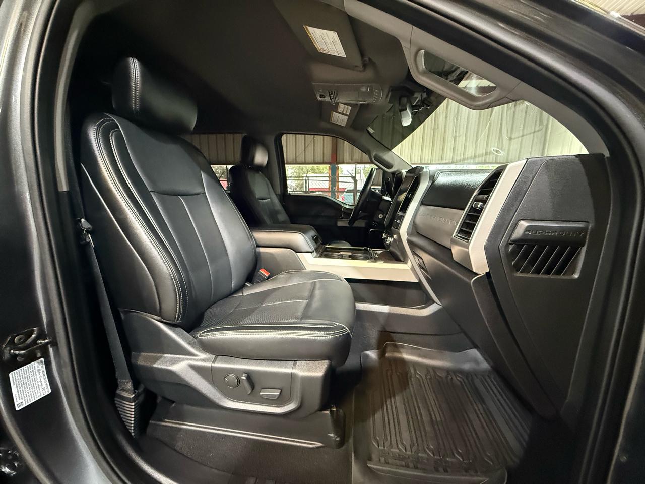 Ford F-250 SD Lariat Crew Cab 4WD 2020