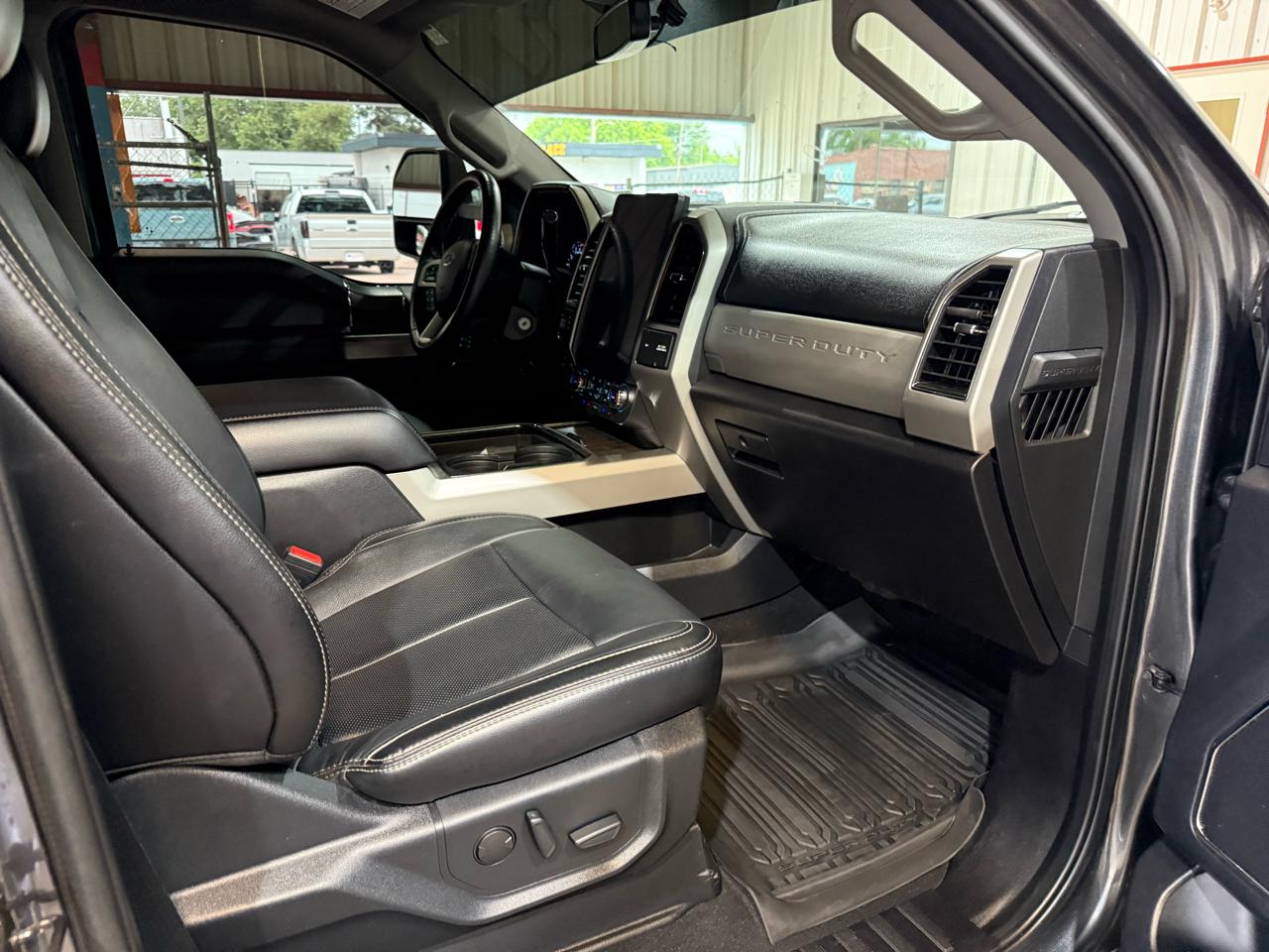 Ford F-250 SD Lariat Crew Cab 4WD 2020