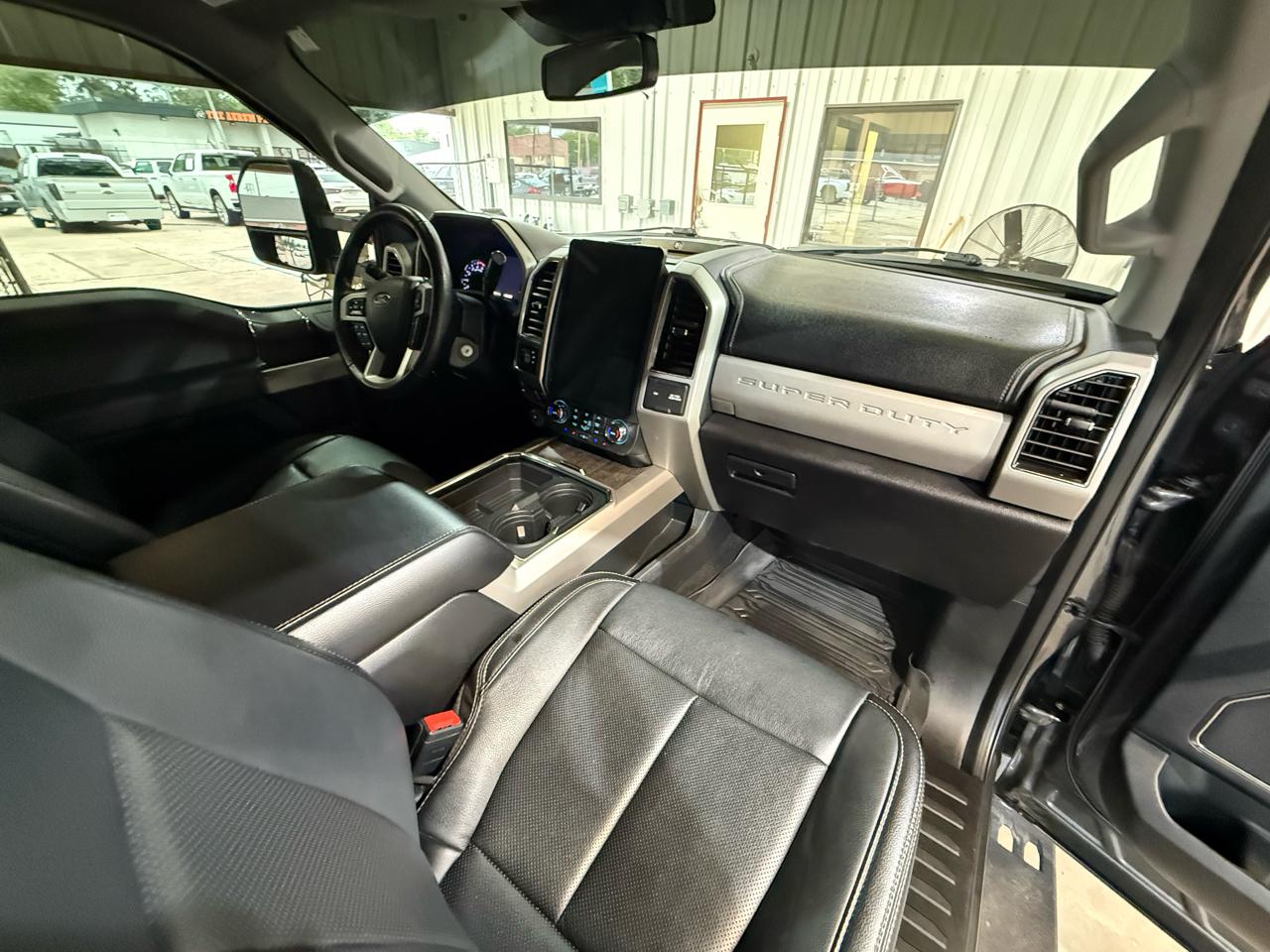 Ford F-250 SD Lariat Crew Cab 4WD 2020
