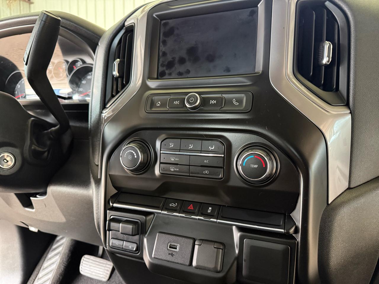 Chevrolet Silverado 1500 Custom Crew Cab Short Box 4WD 2020