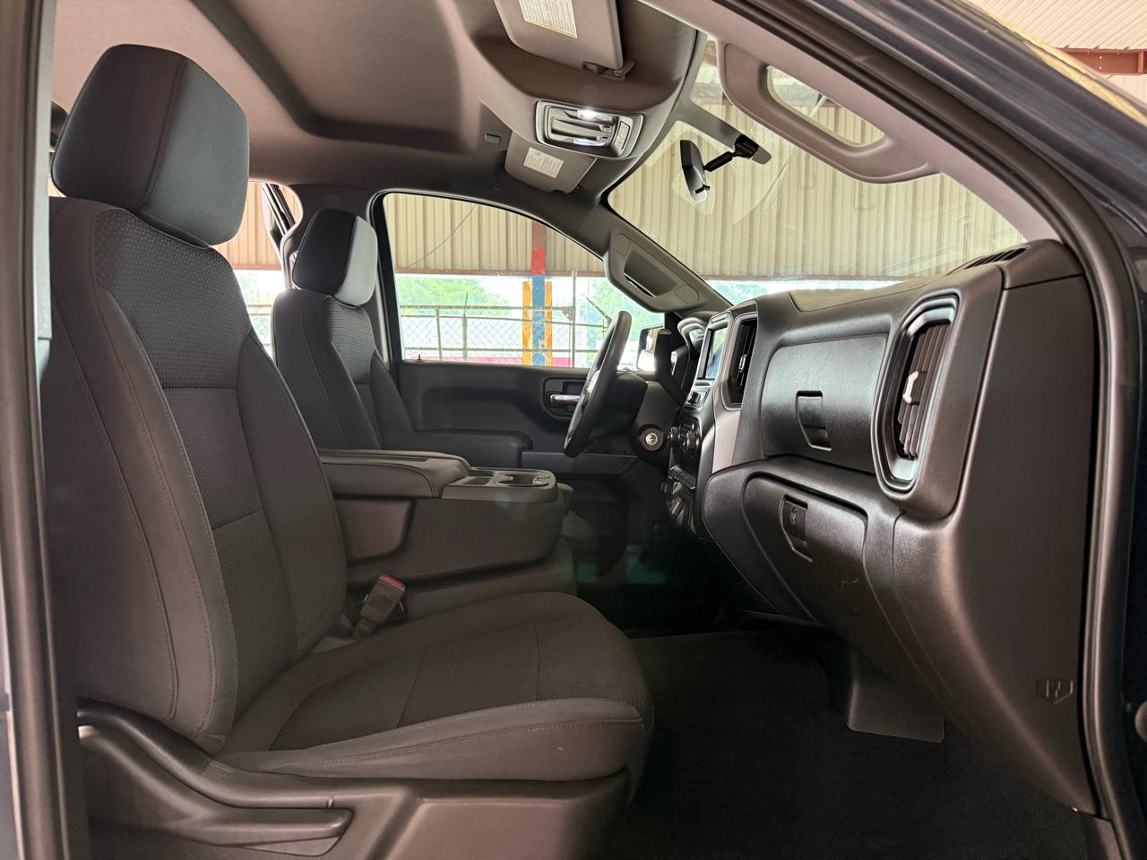 Chevrolet Silverado 1500 Custom Crew Cab Short Box 4WD 2020