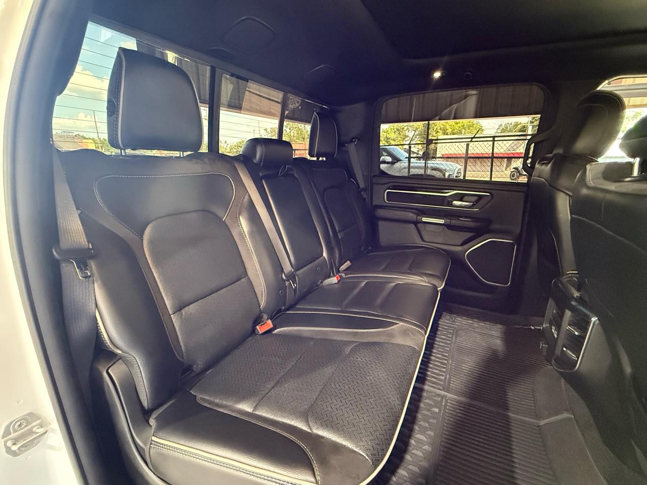 2022 RAM Ram 1500 Pickup Laramie - Photo 17