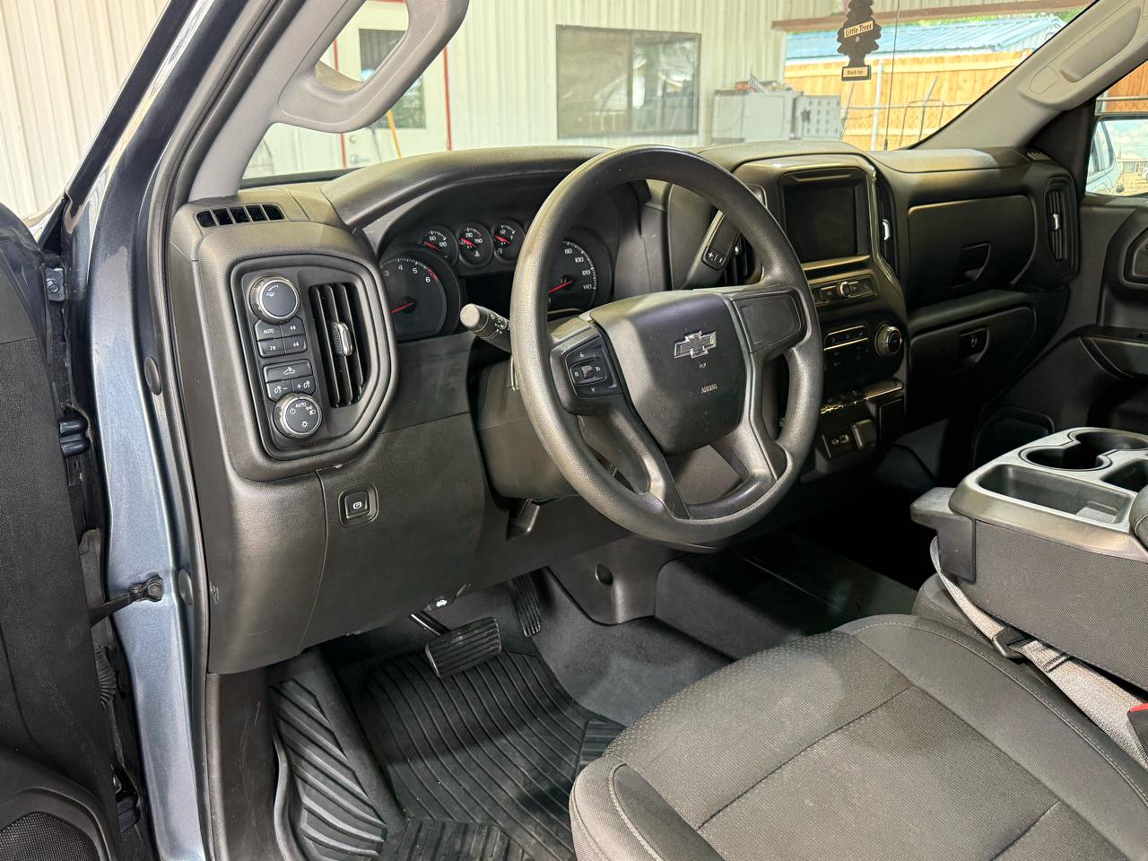 Chevrolet Silverado 1500 Custom Trail Boss Crew Cab Short Box 4WD 2021