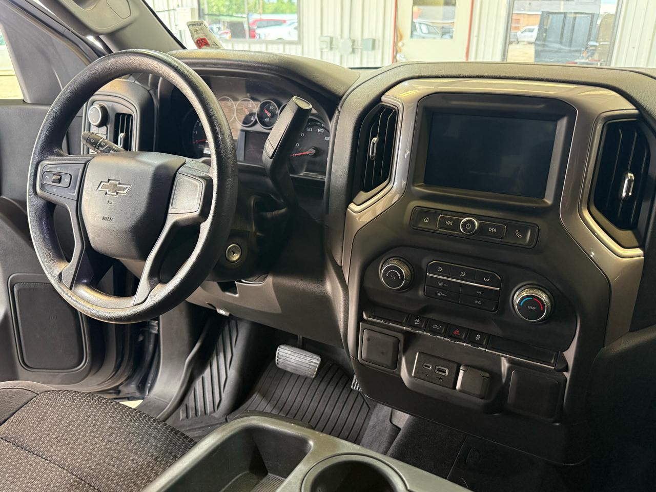 Chevrolet Silverado 1500 Custom Trail Boss Crew Cab Short Box 4WD 2021