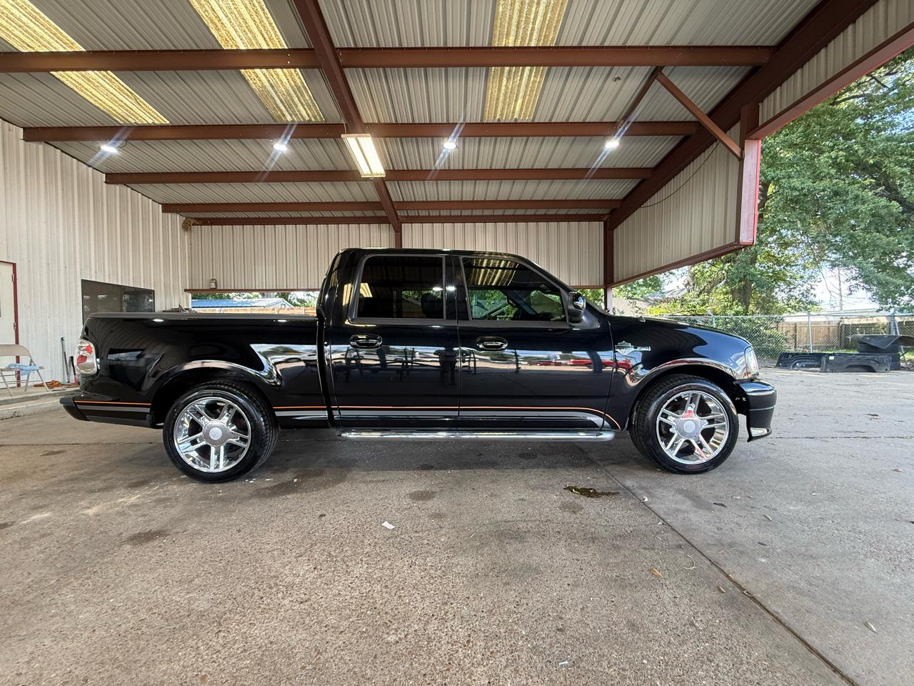 Ford F-150 SuperCrew 139" Harley Davidson 2001