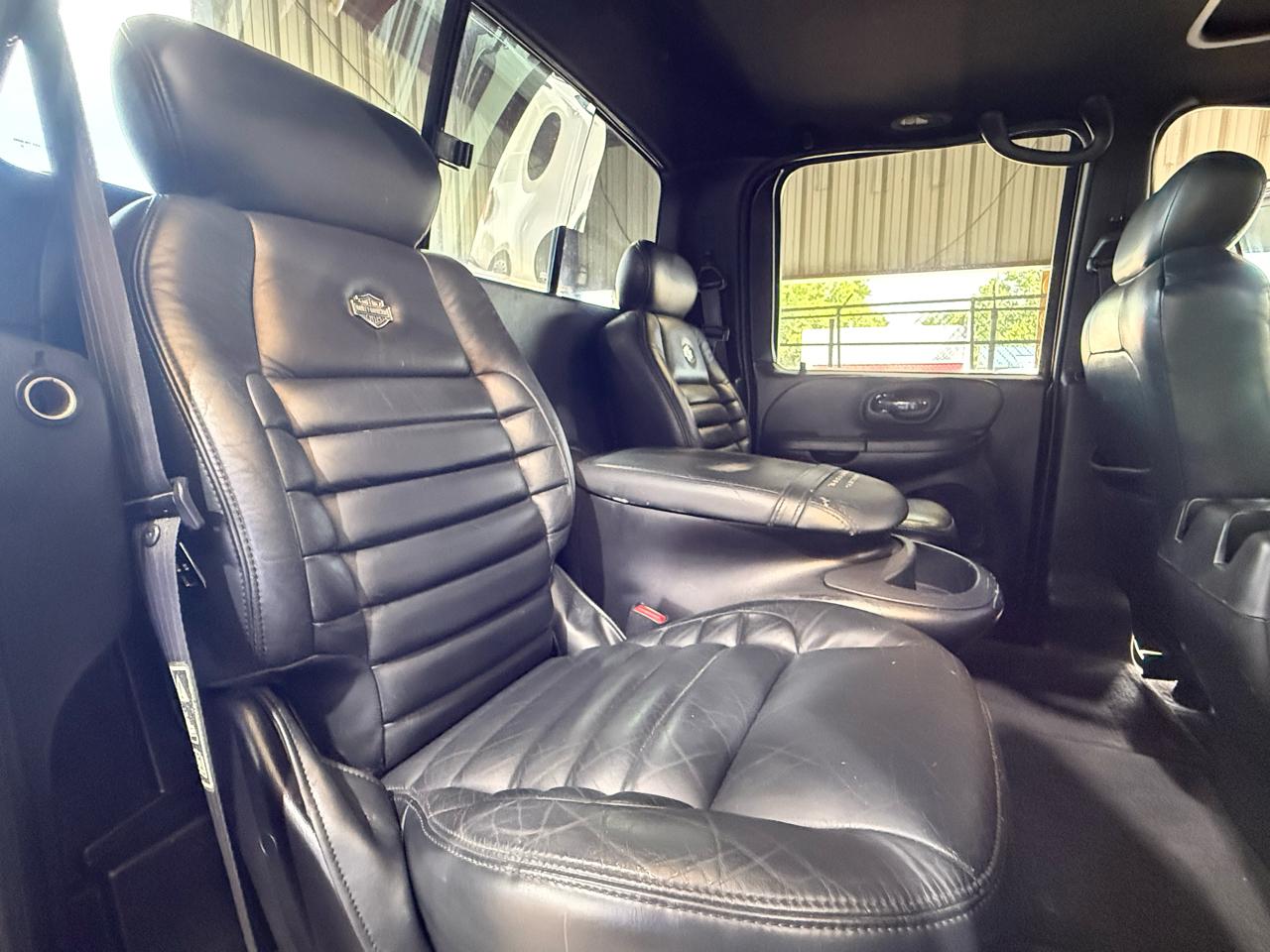 Ford F-150 SuperCrew 139" Harley Davidson 2001