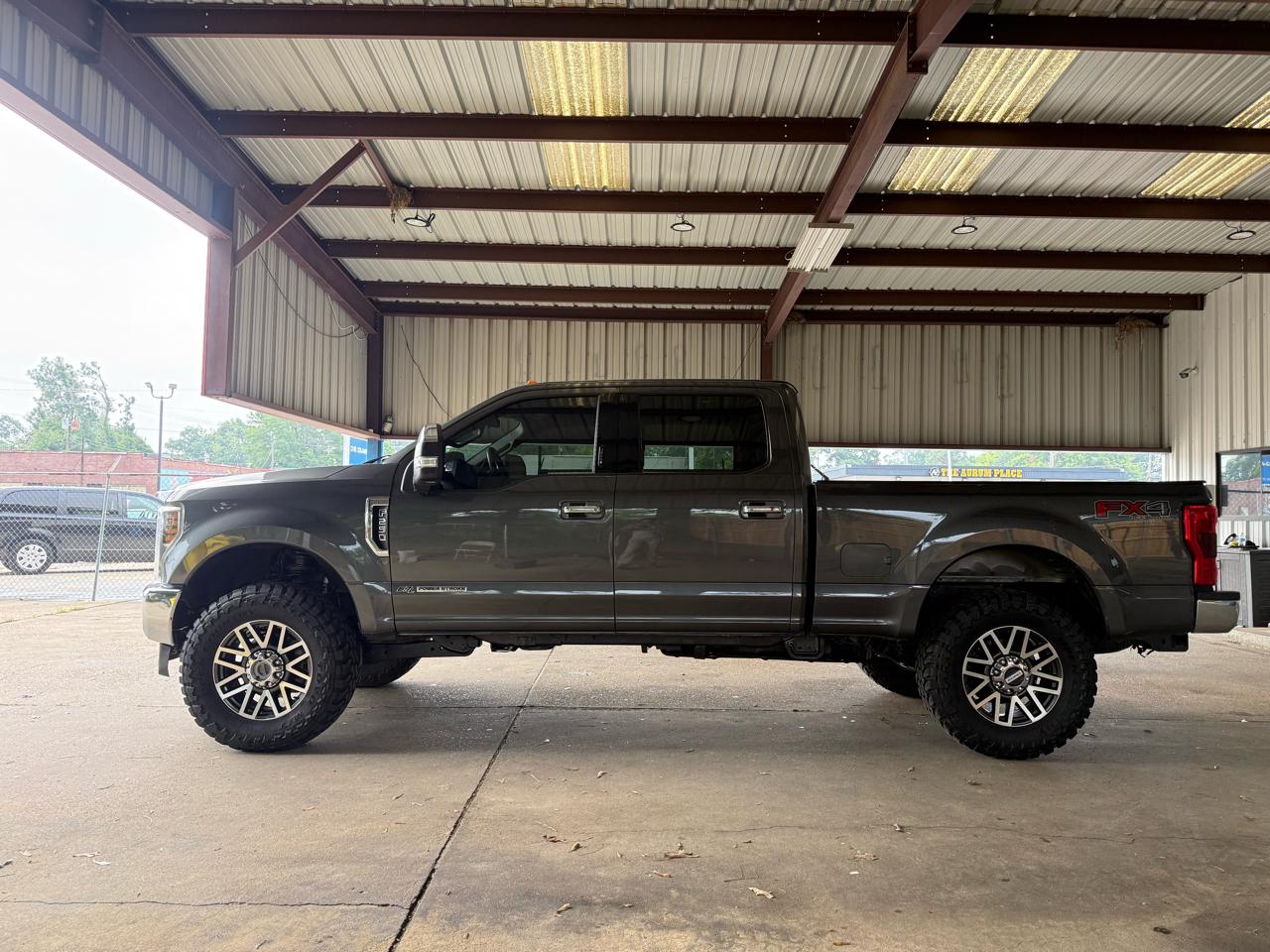 Ford F-250 SD XLT Crew Cab Short Bed 4WD 2019