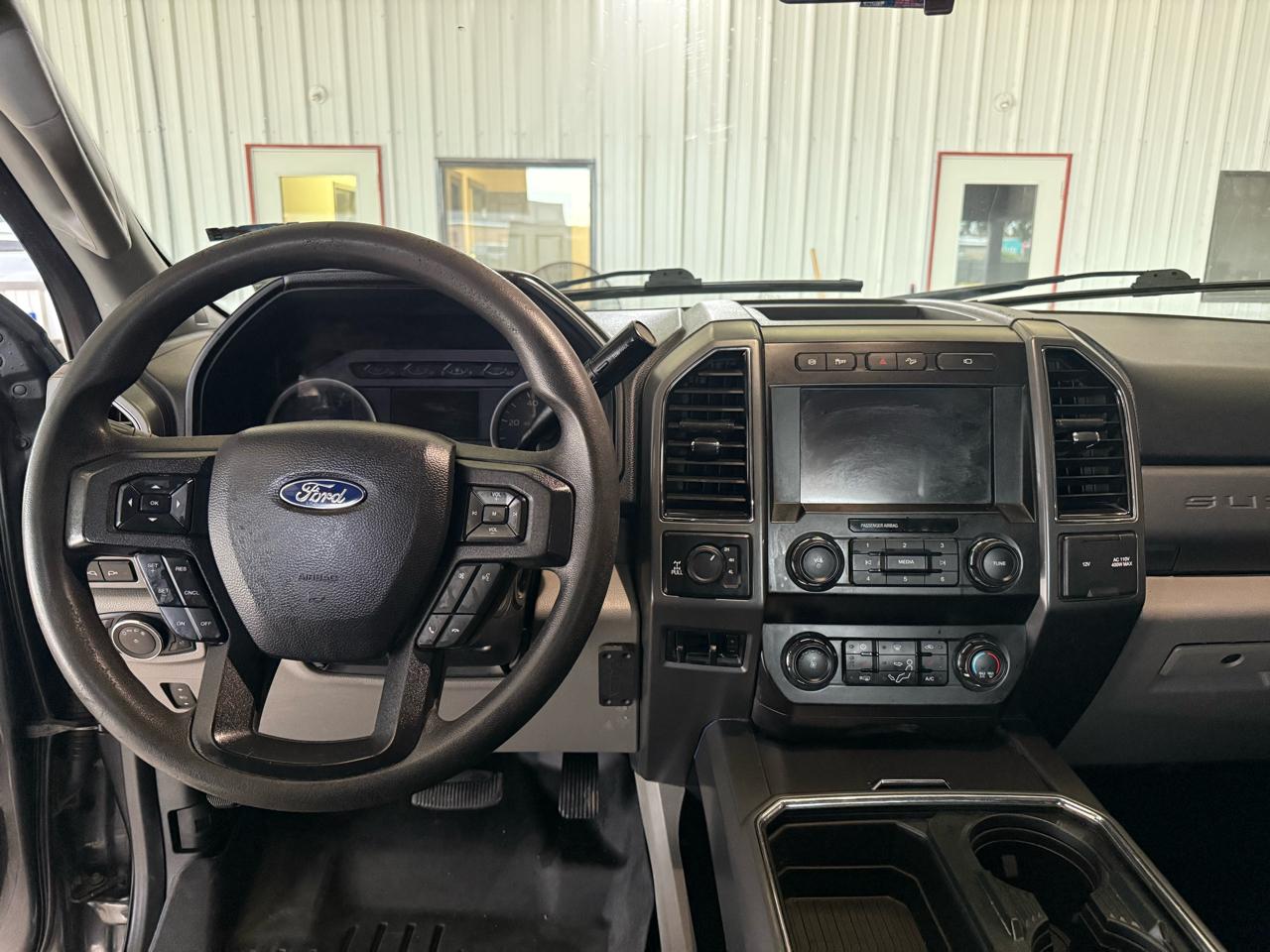 Ford F-250 SD XLT Crew Cab Short Bed 4WD 2019