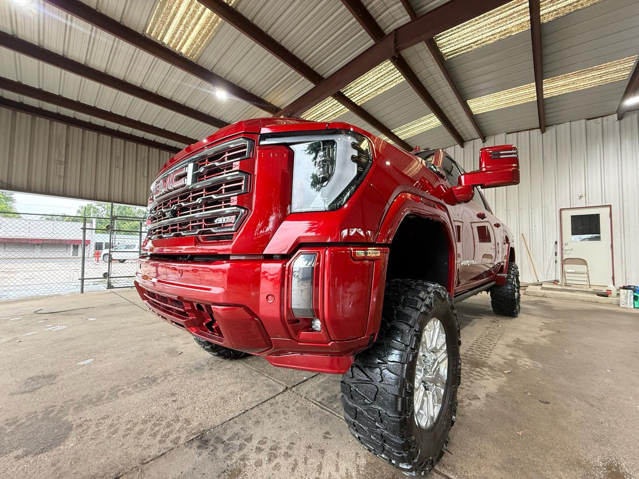 GMC Sierra 2500HD AT4 Crew Cab 4WD 2024