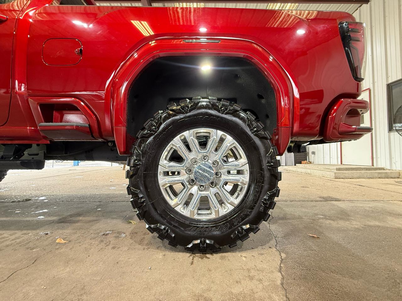GMC Sierra 2500HD AT4 Crew Cab 4WD 2024