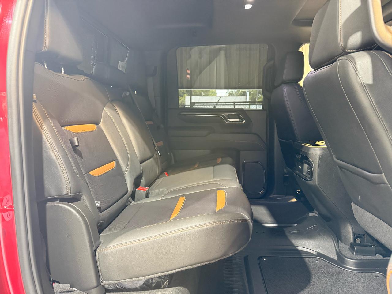 GMC Sierra 2500HD AT4 Crew Cab 4WD 2024