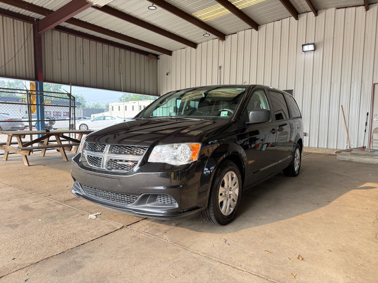 Dodge Grand Caravan SE 2020