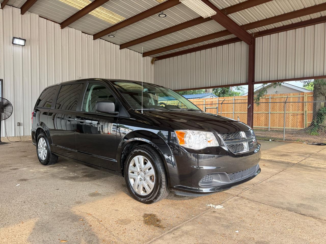 Dodge Grand Caravan SE 2020