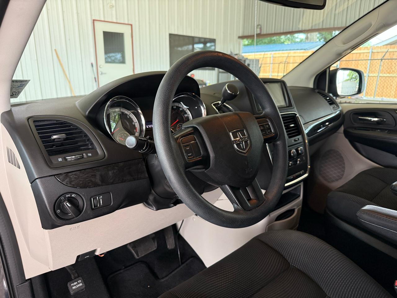 Dodge Grand Caravan SE 2020
