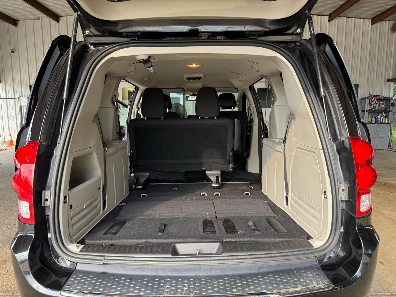 Dodge Grand Caravan SE 2020