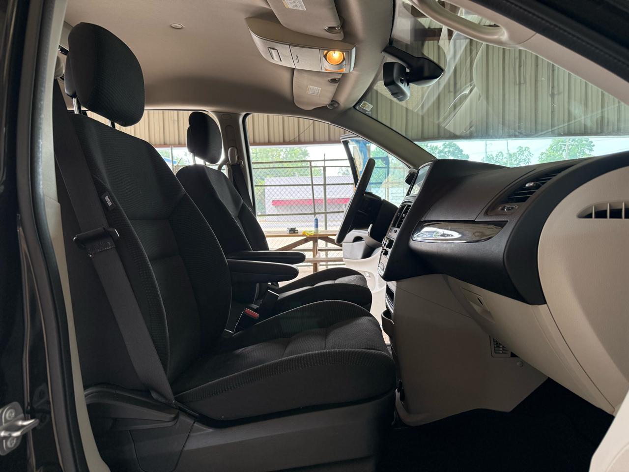 Dodge Grand Caravan SE 2020