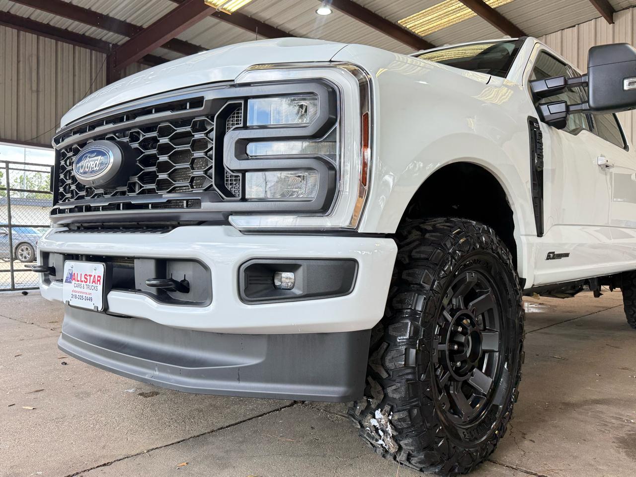 Ford F-250 SD XLT Crew Cab 4WD 2024
