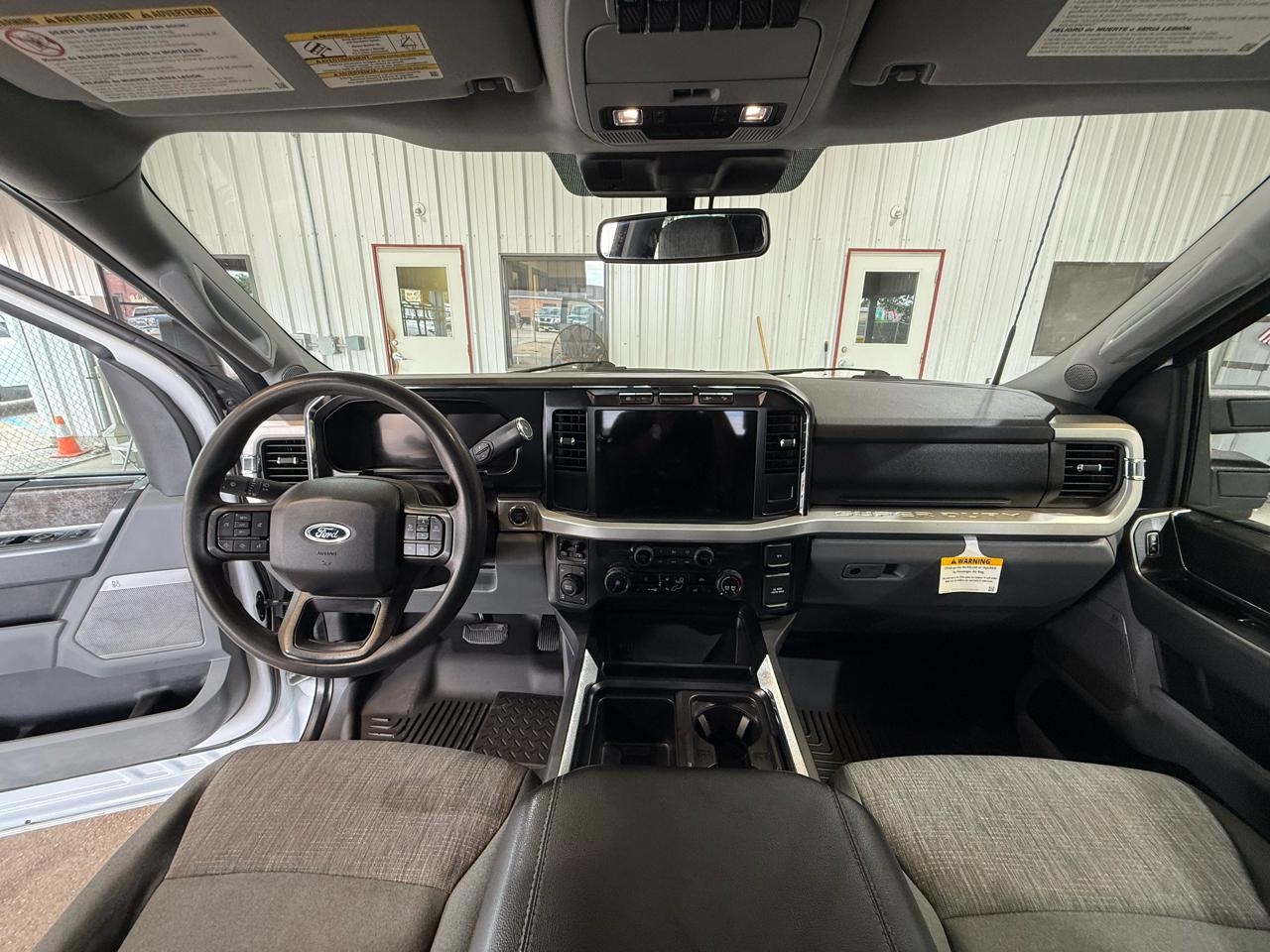 Ford F-250 SD XLT Crew Cab 4WD 2024