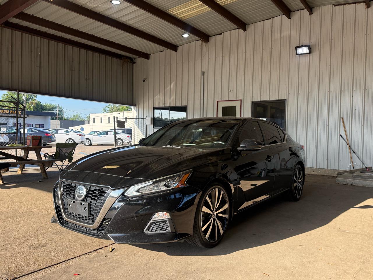 Nissan Altima SR 2021