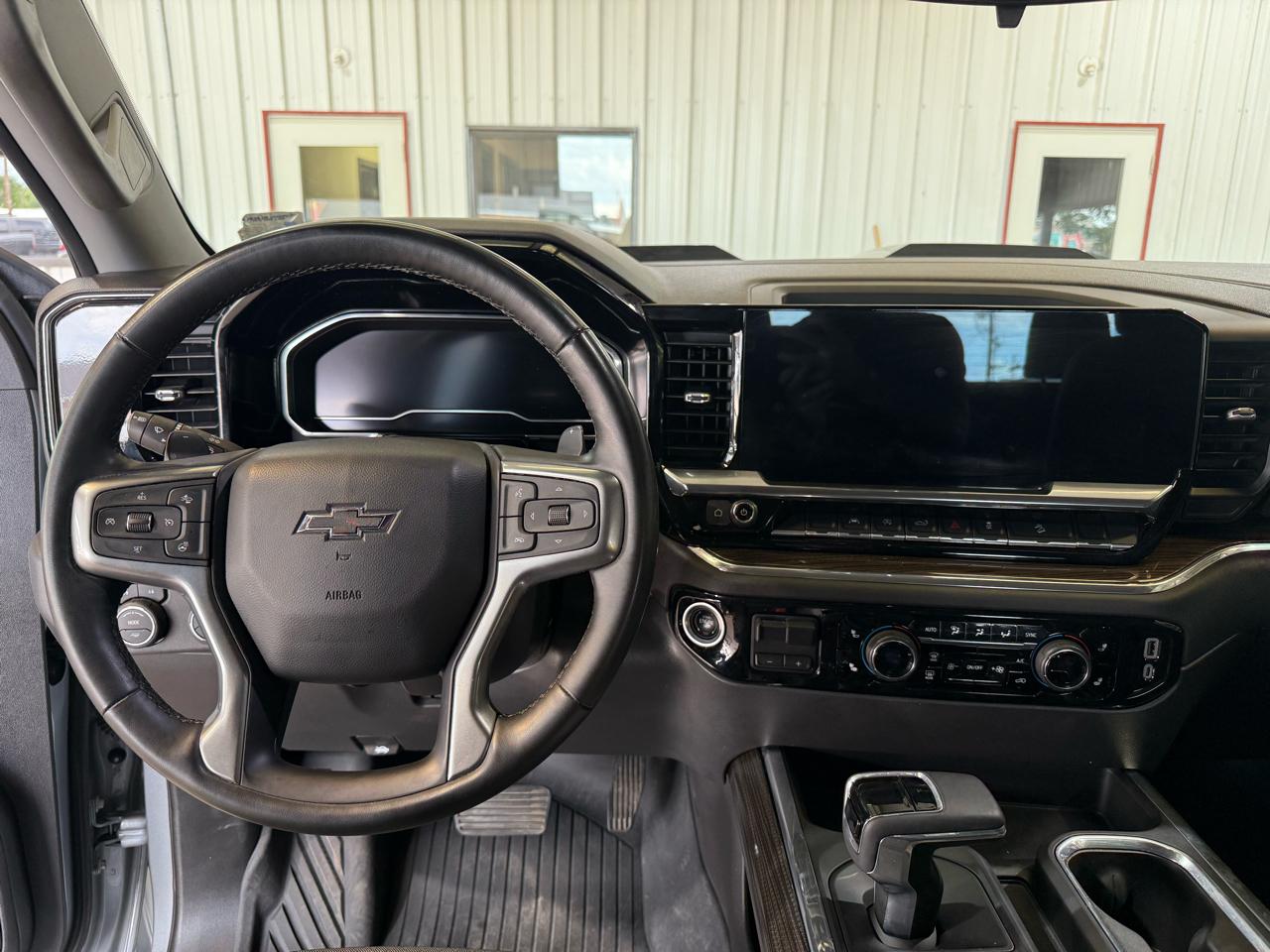 Chevrolet Silverado 1500 Trail Boss LT Crew Cab 4WD 2024