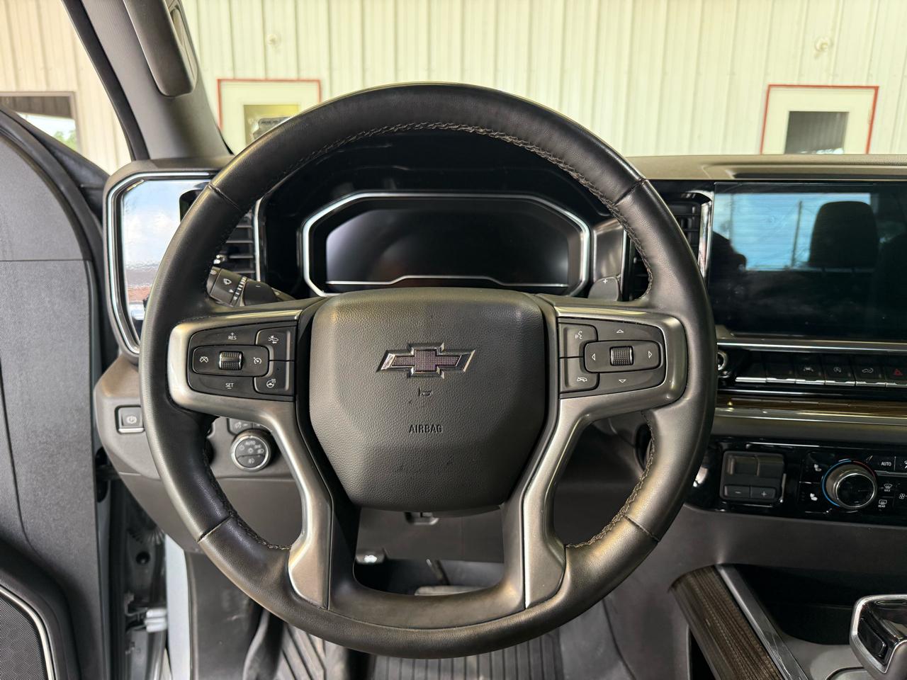 Chevrolet Silverado 1500 Trail Boss LT Crew Cab 4WD 2024
