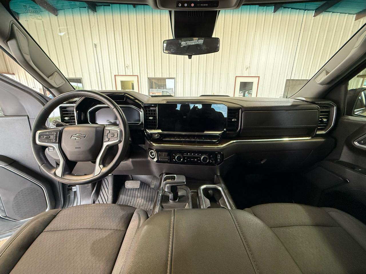 Chevrolet Silverado 1500 Trail Boss LT Crew Cab 4WD 2024