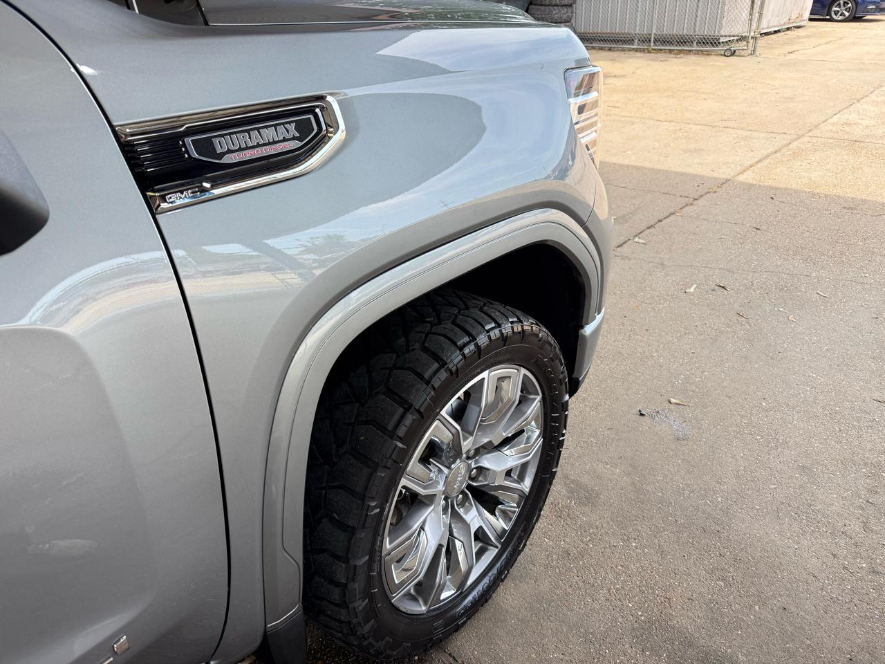 GMC Sierra 1500 Denali Crew Cab Short Box 4WD 2023