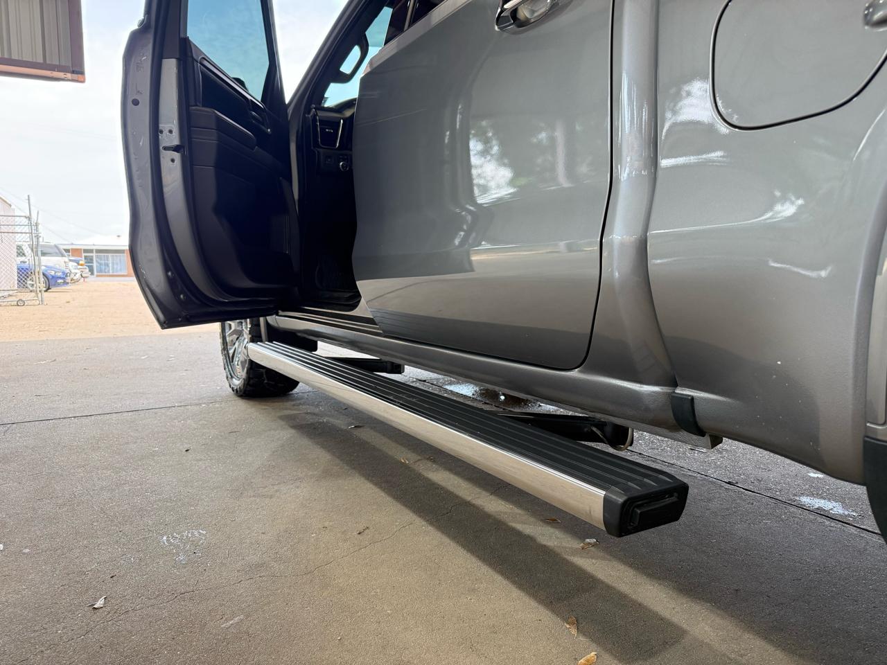GMC Sierra 1500 Denali Crew Cab Short Box 4WD 2023
