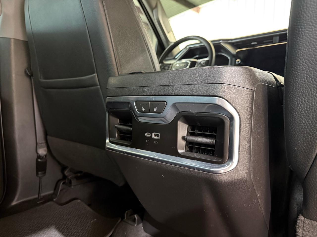 GMC Sierra 1500 Denali Crew Cab Short Box 4WD 2023