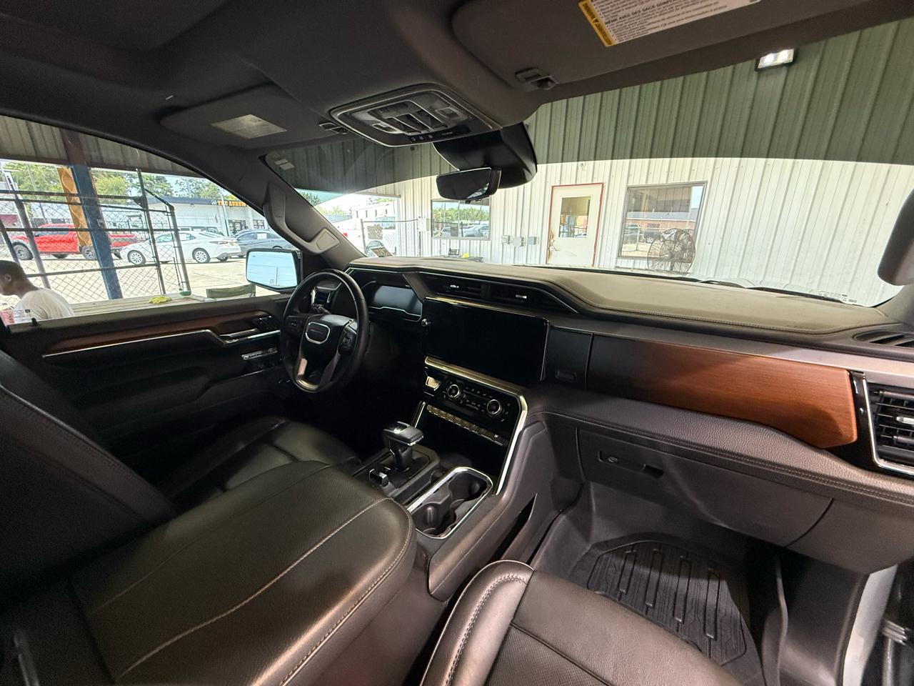 GMC Sierra 1500 Denali Crew Cab Short Box 4WD 2023