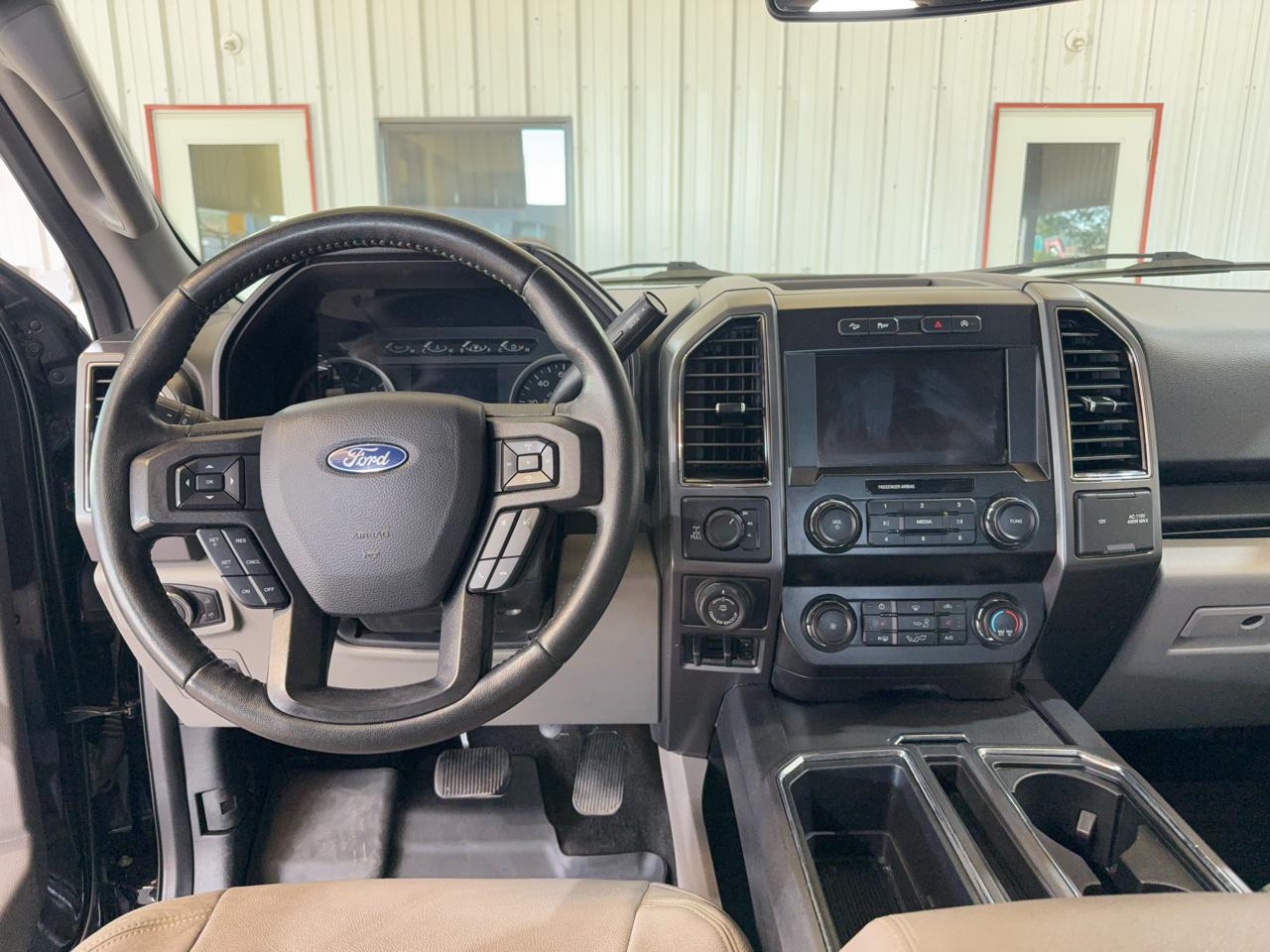 Ford F-150 XLT SuperCrew 4WD 2020