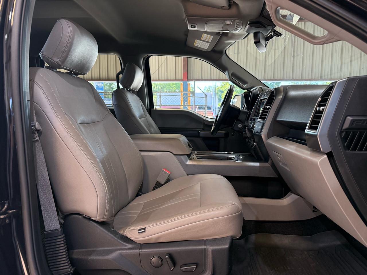 Ford F-150 XLT SuperCrew 4WD 2020