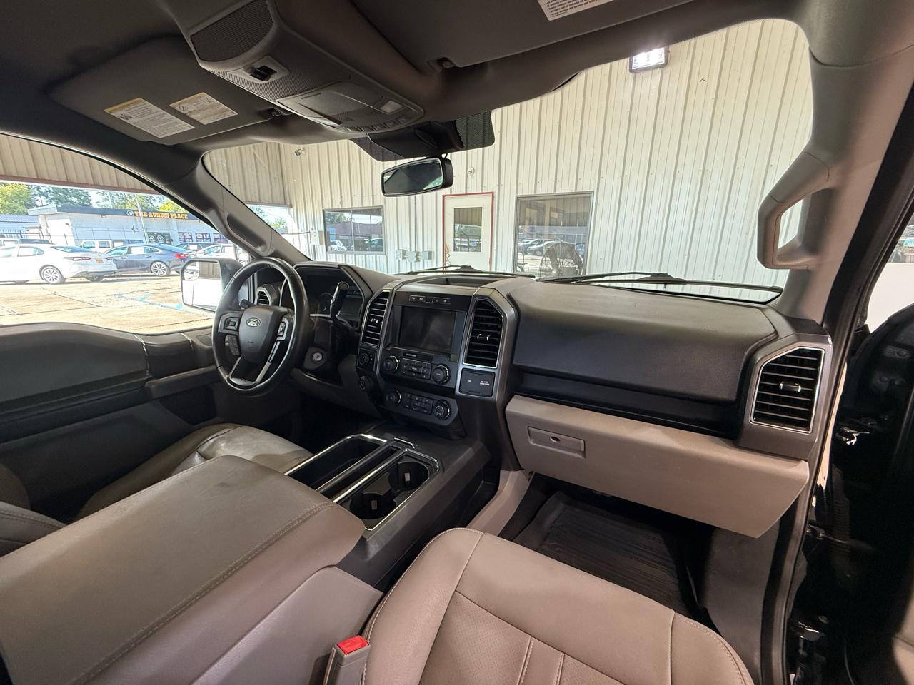 Ford F-150 XLT SuperCrew 4WD 2020