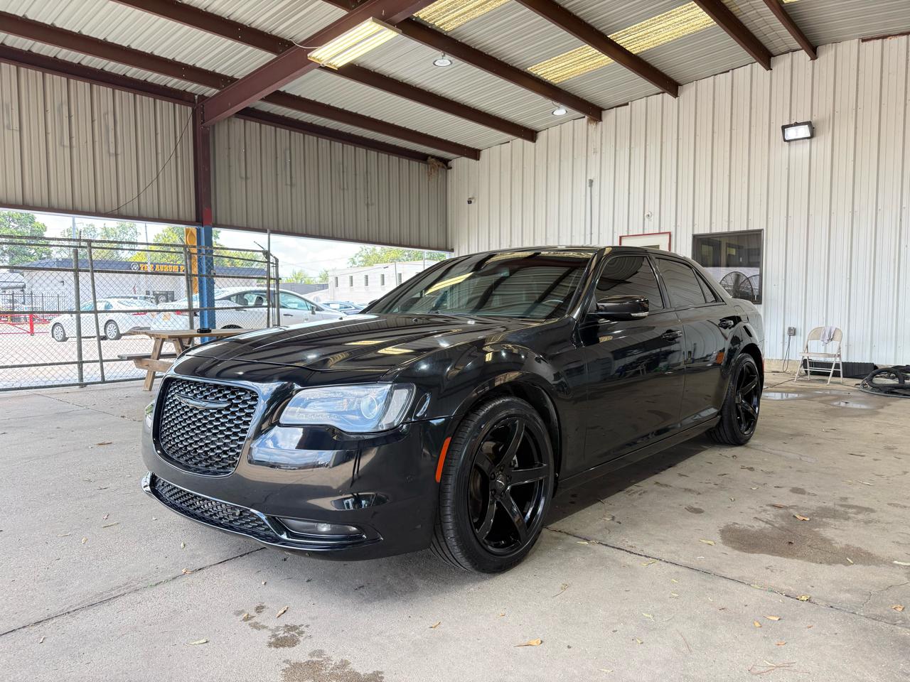 Chrysler 300 S V6 RWD 2021