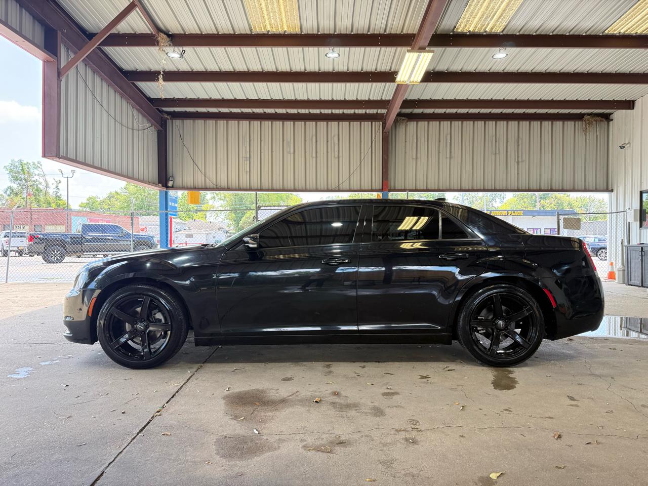 Chrysler 300 S V6 RWD 2021