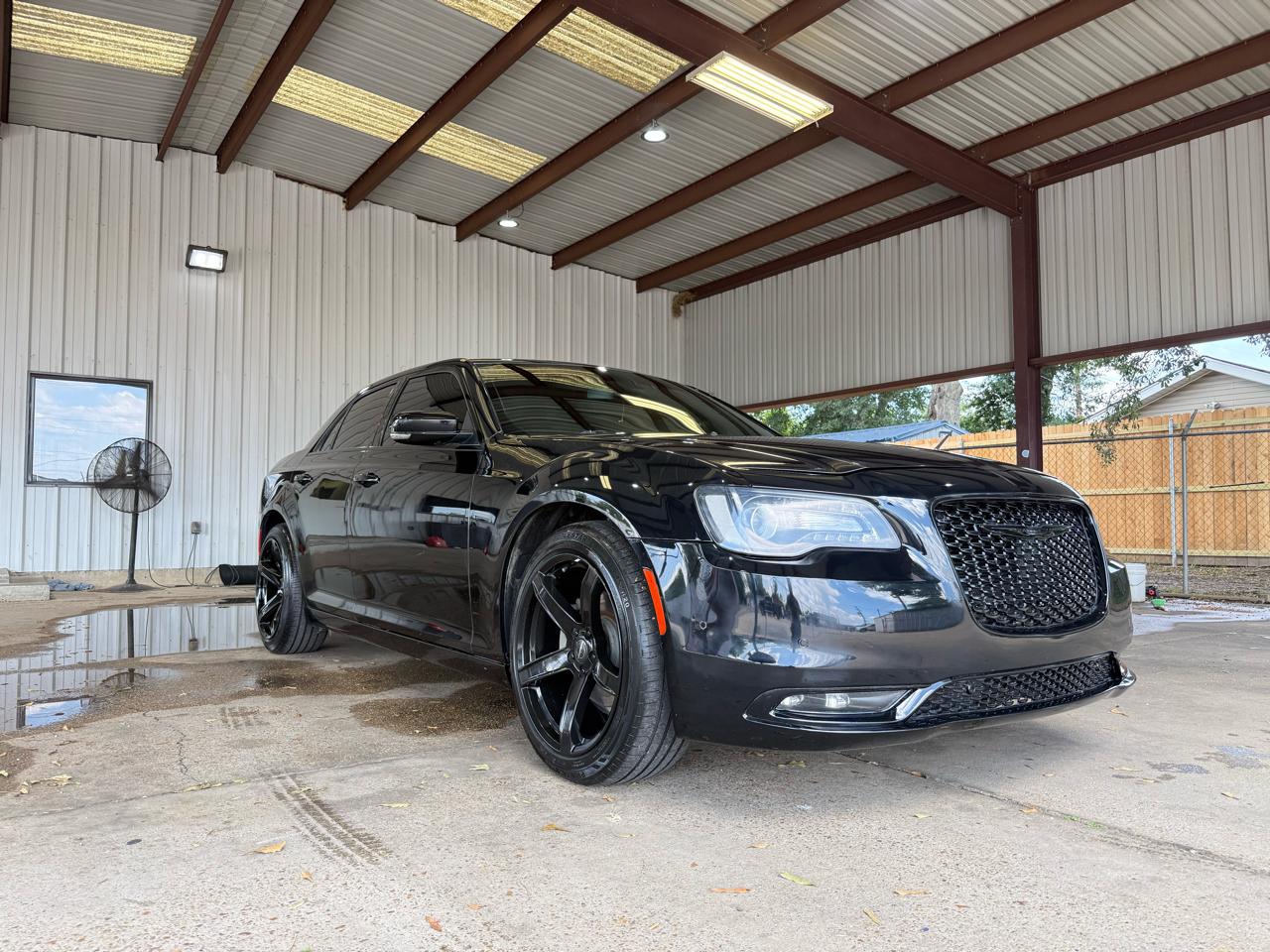 Chrysler 300 S V6 RWD 2021