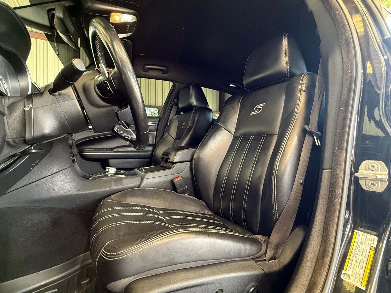 Chrysler 300 S V6 RWD 2021