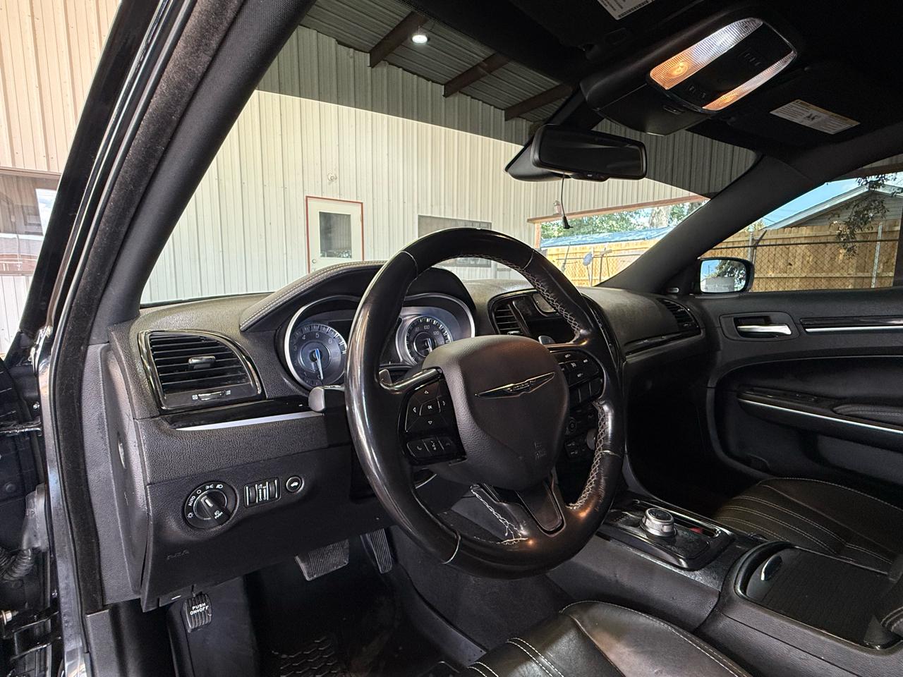 Chrysler 300 S V6 RWD 2021