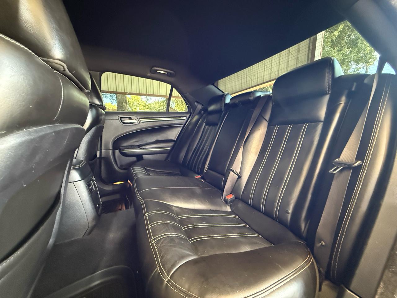 Chrysler 300 S V6 RWD 2021