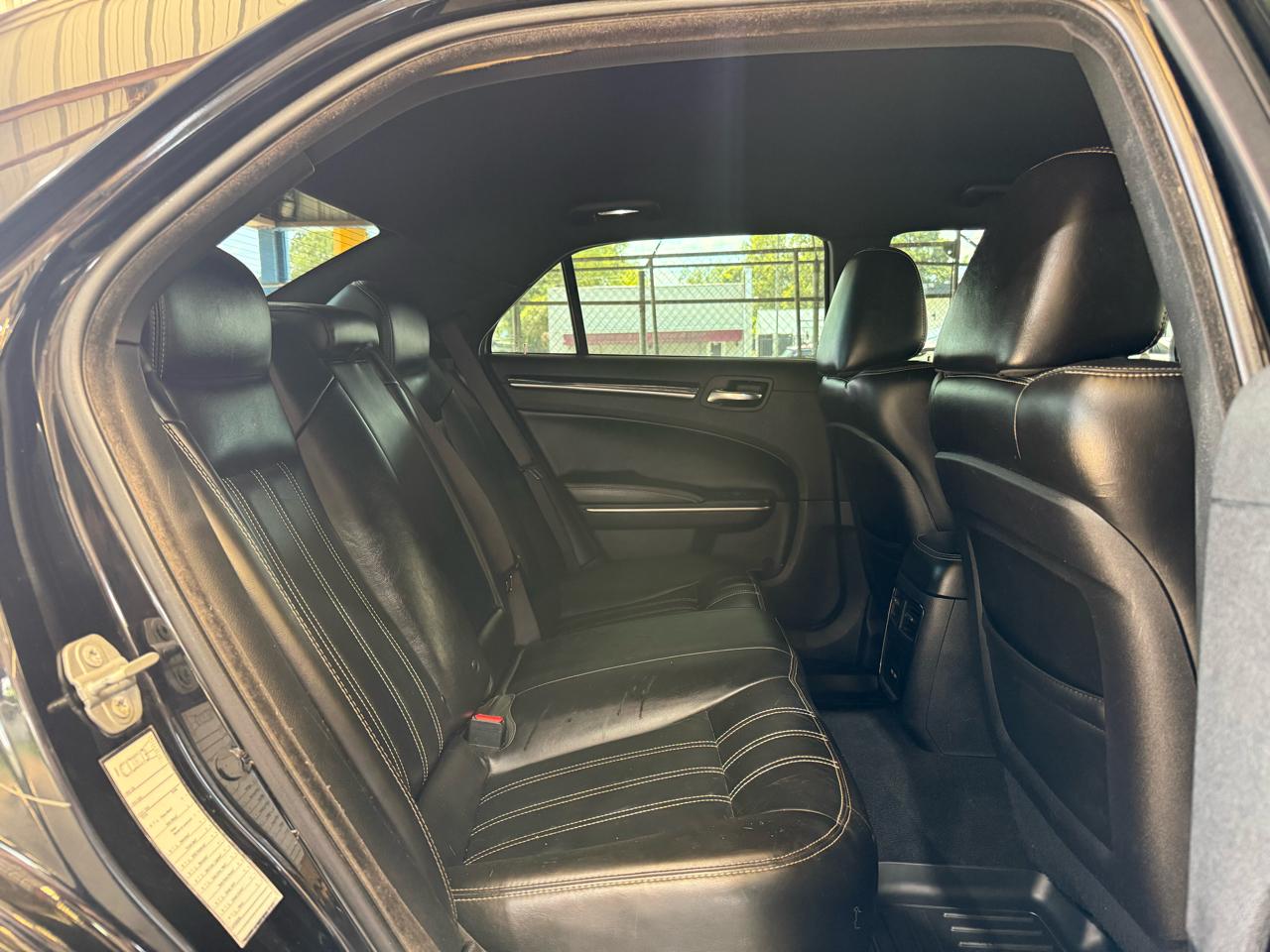 Chrysler 300 S V6 RWD 2021