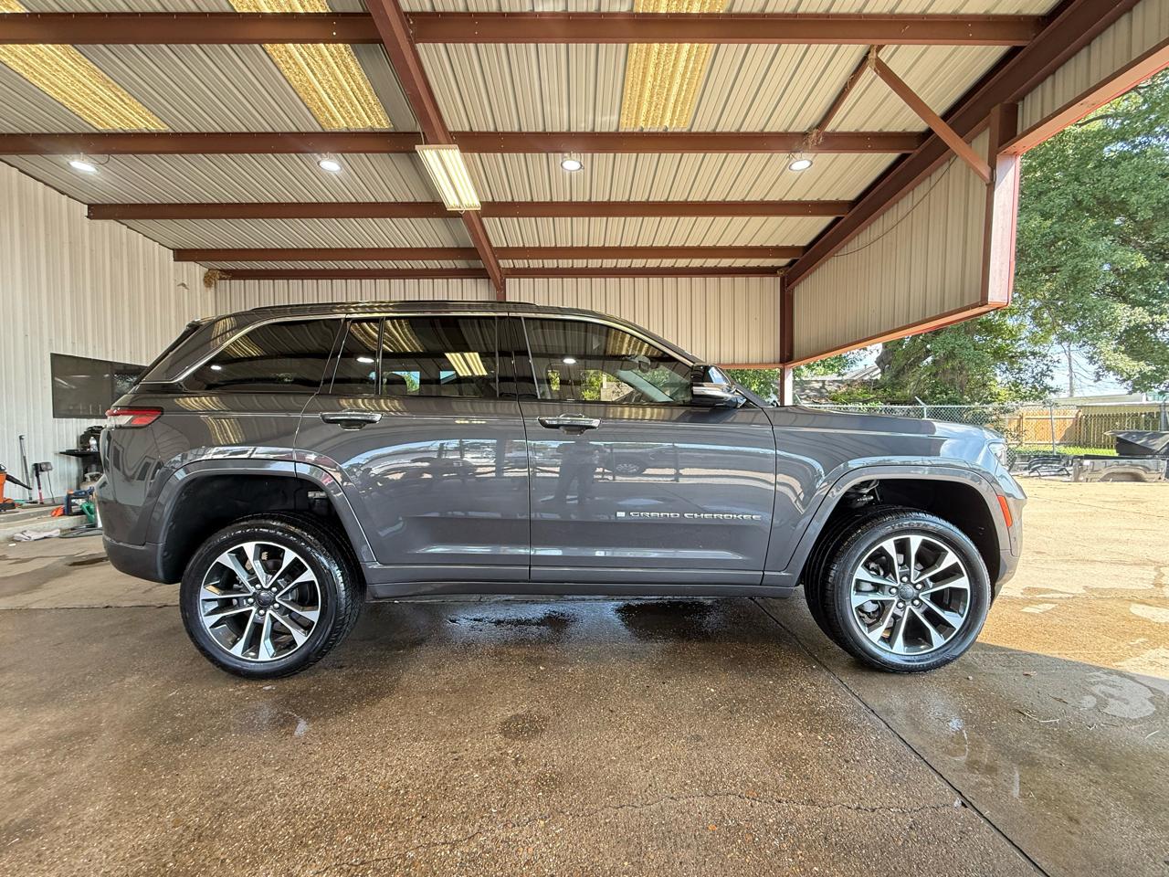 Jeep Grand Cherokee Overland 4WD 2022